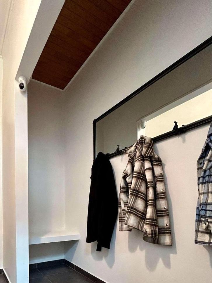 Grote spiegel (135x50cm) met kapstokken in industriële stijl, Huis en Inrichting, Woonaccessoires | Spiegels, Ophalen