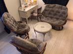 Salon en rotin (sans la table, la chaise et le lavabo), Maison & Meubles, Canapés | Sofas & Chaises Longues, Pivotant (pour les fauteuils)