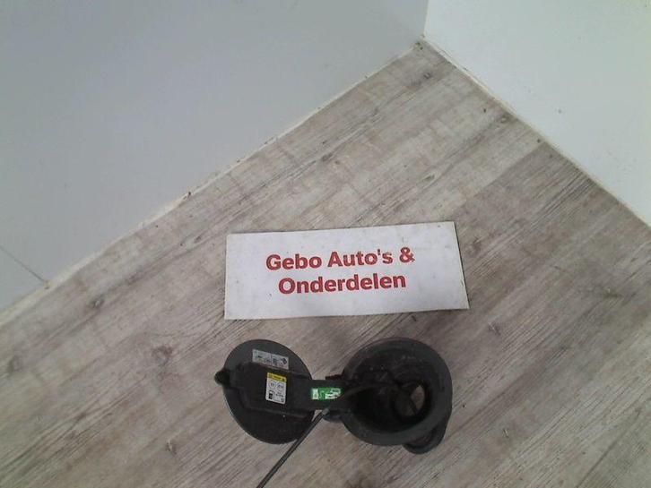 TANKKLEP Ford Fiesta 7 (01-2017/07-2023), Auto-onderdelen, Carrosserie, Ford, Gebruikt