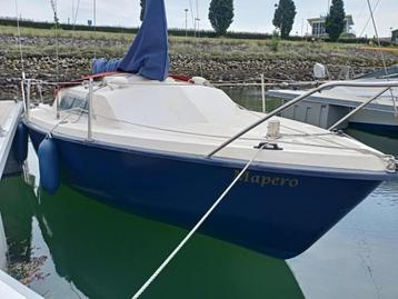 kajuitzeilboot jouet 18 in goede staat beschikbaar voor biedingen