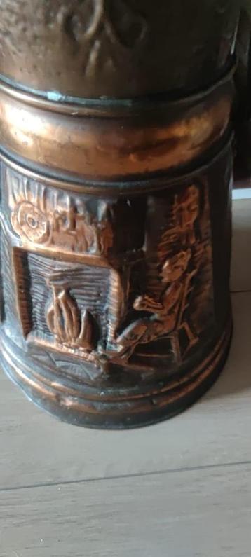 decoratieve koper/messing emmer met reliëf  beschikbaar voor biedingen