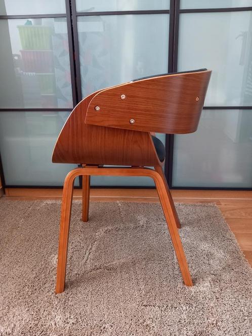 D-chair eetkamerstoel 4 stuks NIEUW!!!, Huis en Inrichting, Stoelen, Nieuw, Vier, Hout, Kunststof, Bruin, Ophalen