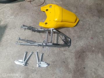 Achterframe subframe duo steunen achterzit zitje 749 999 beschikbaar voor biedingen