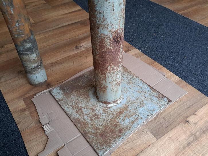 Socle en acier pour mât, Télécoms, Antennes & Mâts, Utilisé, Mât, Enlèvement