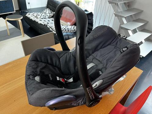 Maxi-Cosi CabrioFix met Familyfix, Kinderen en Baby's, Autostoeltjes, Gebruikt, Maxi-Cosi, 0 t/m 13 kg, Isofix, Ophalen