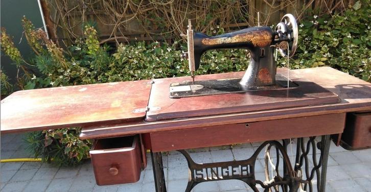 Oude naaimachine zonder metalen onderstel, Antiek en Kunst, Antiek | Naaimachines, Ophalen