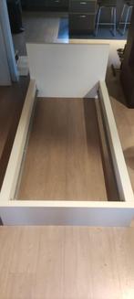 2 x Bed Ikea "Malm" (1 lichte beschadiging), Huis en Inrichting, 90 cm, Eenpersoons, Wit, Zo goed als nieuw