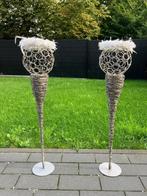 Kerstversiering / 2 * Statieven met ballen en engelenveren, Diversen, Kerst, Ophalen of Verzenden, Gebruikt