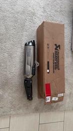 Akrapovic Yamaha tenere, Enlèvement