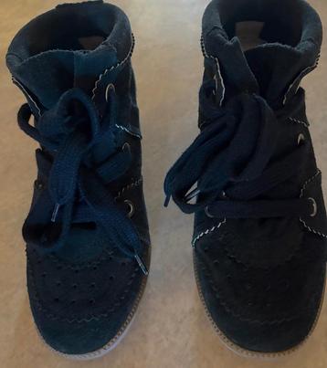 Schoenen beschikbaar voor biedingen