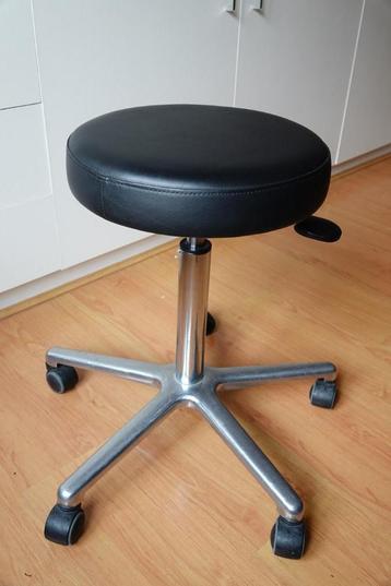 Hoge kwaliteit (Greiner) werkkruk beschikbaar voor biedingen
