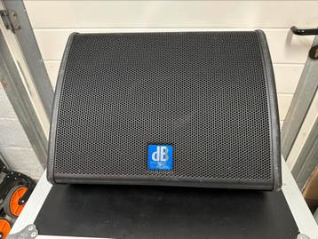 Db Technologies FM12 actieve monitor beschikbaar voor biedingen