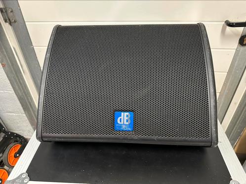Db Technologies FM12 actieve monitor, Audio, Tv en Foto, Luidsprekerboxen, Zo goed als nieuw, Ophalen