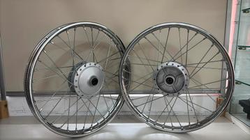 Suzuki A100 / Ac50 Wielen set 18 inch ! Geen 17 dus beschikbaar voor biedingen