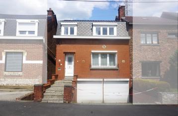 Garage à Charleroi Montignies-Sur-Sambre, 3 chambres beschikbaar voor biedingen
