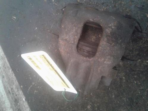 Remklauw (Tang) links-voor van een Ford Focus, Auto-onderdelen, Remmen en Aandrijving, Ford, Gebruikt, 3 maanden garantie, Ophalen of Verzenden