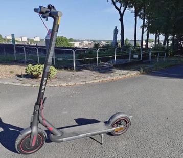 Trottinette électrique Xiaomi PRO 4 beschikbaar voor biedingen
