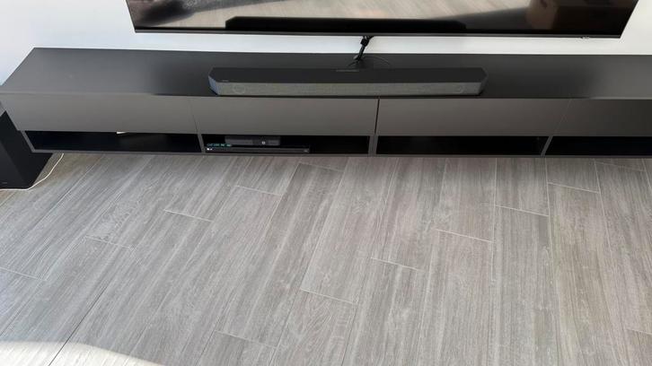 Tv meubel mat zwart bestaande uit 2 kastjes van elk 1m40, Huis en Inrichting, Kasten |Televisiemeubels, Zo goed als nieuw, Ophalen