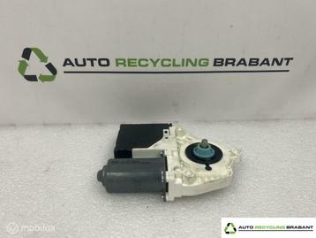 Raammotor Links Voor Volkswagen Golf 6 1K0959701AF beschikbaar voor biedingen