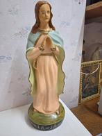 EEN GEKLEURD MARIABEELD, Antiek en Kunst, Antiek | Religieuze voorwerpen, Ophalen