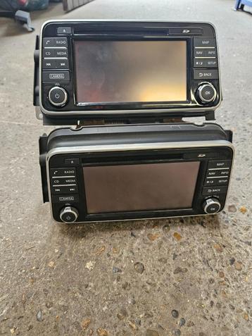 2x Navigatie / Boordcomputer Nissan 259155FA0A (LCN2K70D10)  beschikbaar voor biedingen