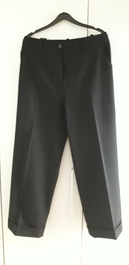 Mooie Wide fit broek van P.P. Paris, Zwart, Maat 42/44 (L), Nieuw, Ophalen of Verzenden