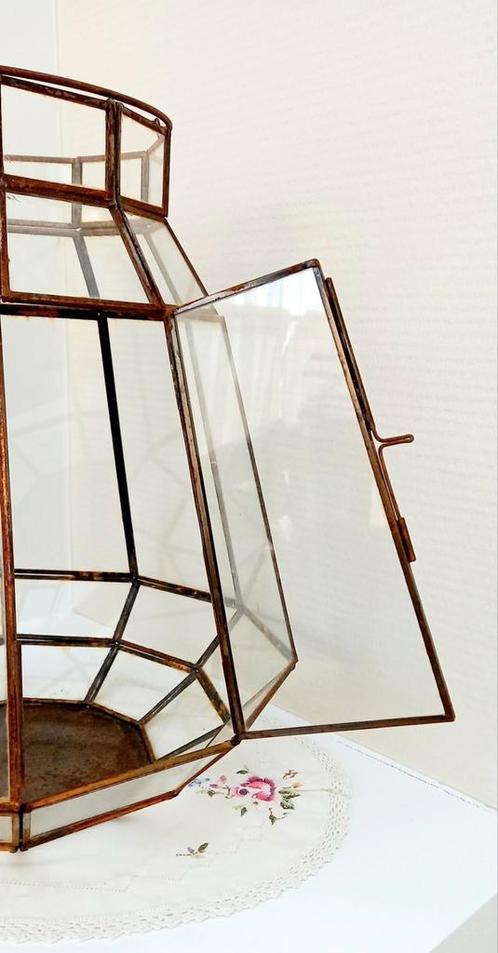 TERRARIUM, géométrique. Vitrine en métal BROSTE H.37/Ø.35 cm, Maison & Meubles, Accessoires pour la Maison | Étagères, Utilisé