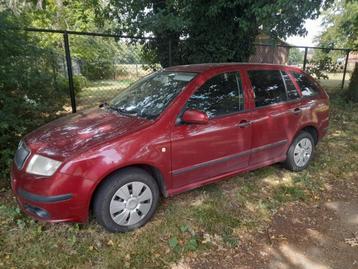 Skoda Fabia lire la description, Achat, Boîte manuelle, Diesel, Particulier
