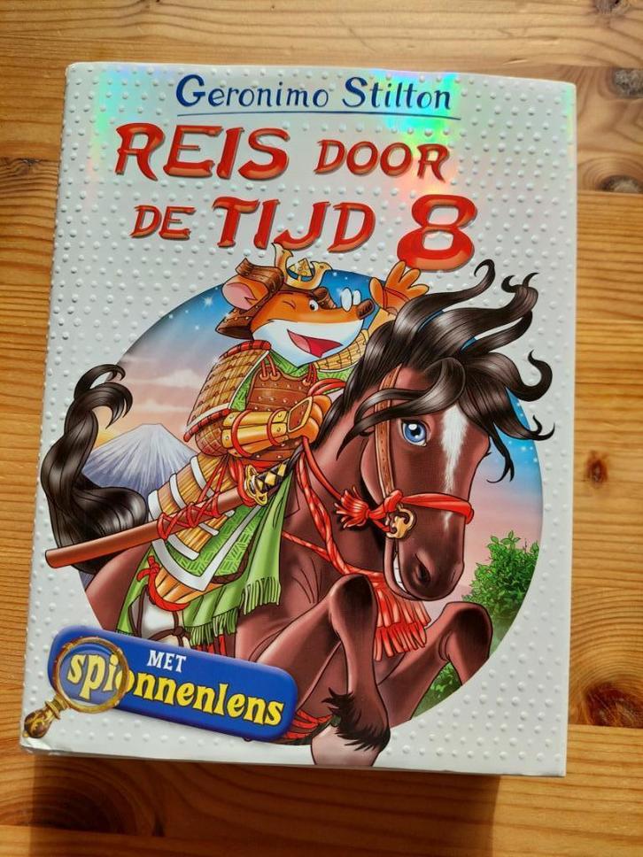Geronimo Stilton: Reis door de tijd 8 met spionnenlens, Boeken, Kinderboeken | Jeugd | onder 10 jaar, Zo goed als nieuw, Fictie algemeen