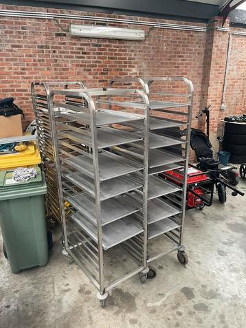 Te koop: volledige inboedel ijssalon wegens stopzetting beschikbaar voor biedingen