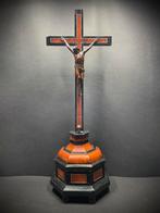 Antiek houten Barok kruisbeeld met schedeldecoratie Golgotha, Antiek en Kunst, Ophalen