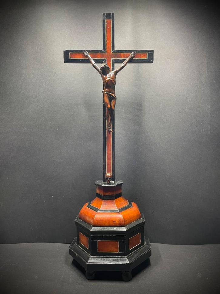 Antiek houten Barok kruisbeeld met schedeldecoratie Golgotha, Antiek en Kunst, Antiek | Religieuze voorwerpen, Ophalen