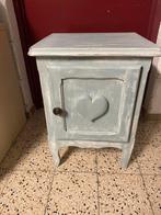 Petite table de nuit, Huis en Inrichting, Ophalen, Zo goed als nieuw