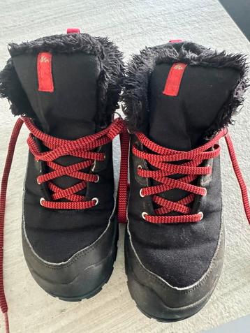 Wandelschoenen- laat 37-38 beschikbaar voor biedingen