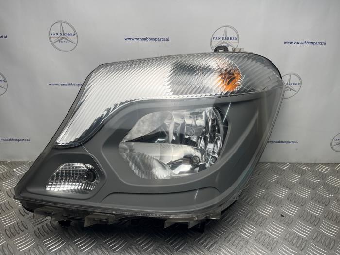 Phare gauche d'un Mercedes Sprinter, Autos : Pièces & Accessoires, Éclairage, Mercedes-Benz, Utilisé, 3 mois de garantie