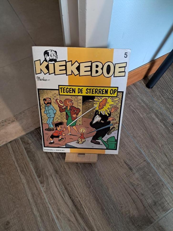 KIEKEBOE"N5a TEGEN DE STERREN OP", Boeken, Stripverhalen, Zo goed als nieuw, Eén stripboek, Ophalen of Verzenden