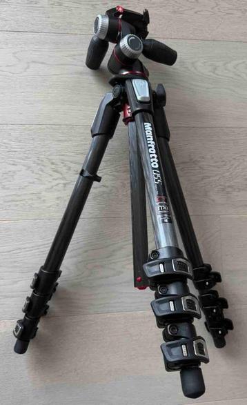 Trépied MANFROTTO avec rotule XPRO et sac de voyage, Avec rotule, 175 cm ou plus, Comme neuf, Enlèvement
