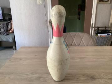 Cône de bowling vintage en plastique (38 cm)