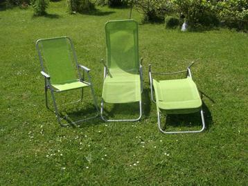 Bon prix: 4 chaises de jardin. 0495/188564.
