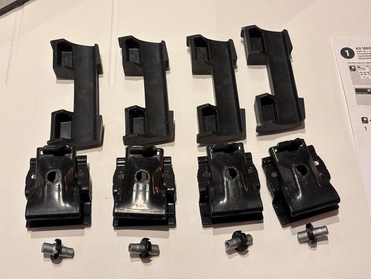 Thule kit 186009 - voetjes VW ID.4, Auto diversen, Dakdragers, Zo goed als nieuw, Ophalen of Verzenden