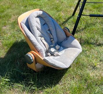 Newbornseat Childhome evolu 2 incl kussentje beschikbaar voor biedingen