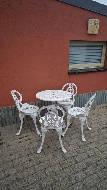 Vintage  Tuinset beschikbaar voor biedingen