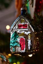 Oude kerstbal, Ophalen