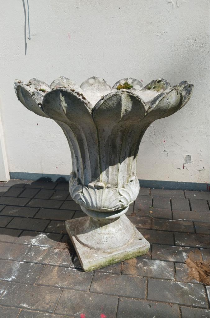 Grote tuinvaas lotusbloem, Tuin en Terras, Tuinvazen, Gebruikt, Ophalen