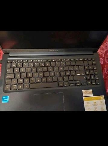 Asus vivobook laptop aangekocht oktober 2024 beschikbaar voor biedingen