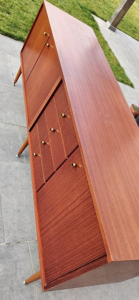 Prachtige vintage teakhouten sideboard / dressoir, Huis en Inrichting, Kasten | Dressoirs, Zo goed als nieuw, Met lade(s), Met deur(en)
