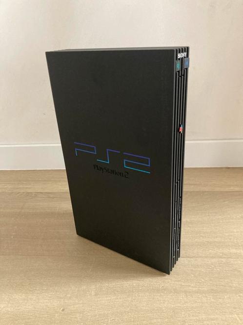 PlayStation 2 met toebehoren, Games en Spelcomputers, Spelcomputers | Sony PlayStation 2, Gebruikt, Phat, Zwart, Met 3 controllers of meer