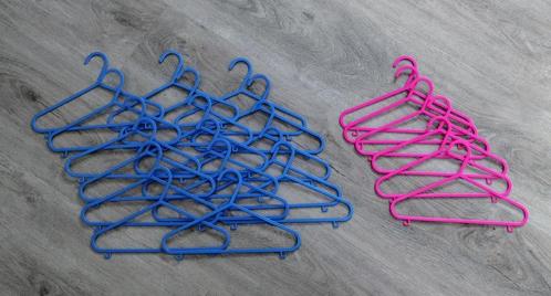 Kinderkapstokken voor kinder kledij aan te hangen 17 blauwe, Kinderen en Baby's, Kinderspulletjes, Gebruikt, Ophalen of Verzenden