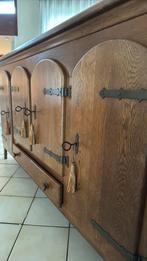 eetkamerkast in volhout 220x60x120, Huis en Inrichting, Ophalen, Gebruikt