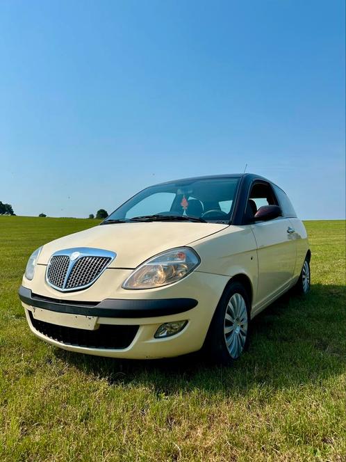 Lancia Sypsilon, Auto's, Lancia, Particulier, Ypsilon, Benzine, Euro 4, Overige carrosserie, 3 deurs, Handgeschakeld, Beige, Blauw